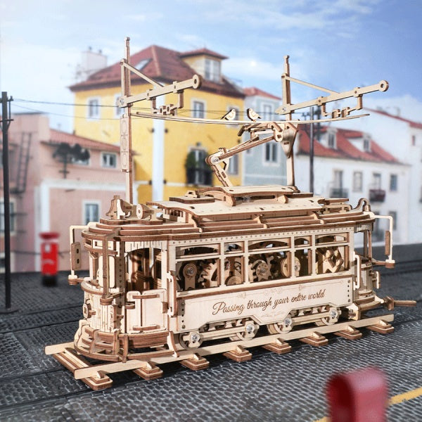 Koottava puinen pienoismalli Classic City Tram Online Sale